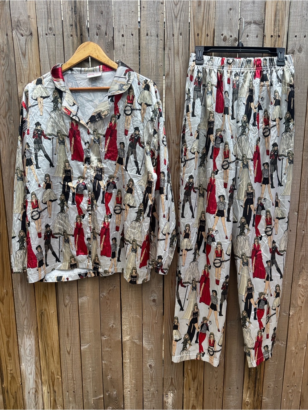 Taylor Swift pajamas set